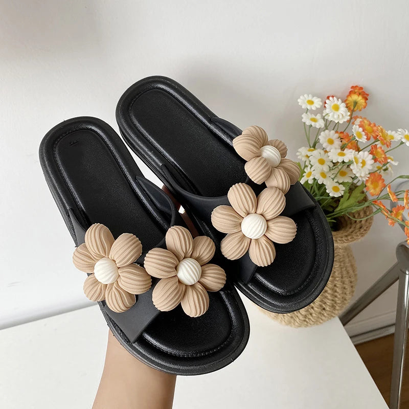 Fashion New Style Popular Women's Summer Soft Bottom Shoes Super Fairy Sandals Flower Flat Slippers For Women Wear Outdoor