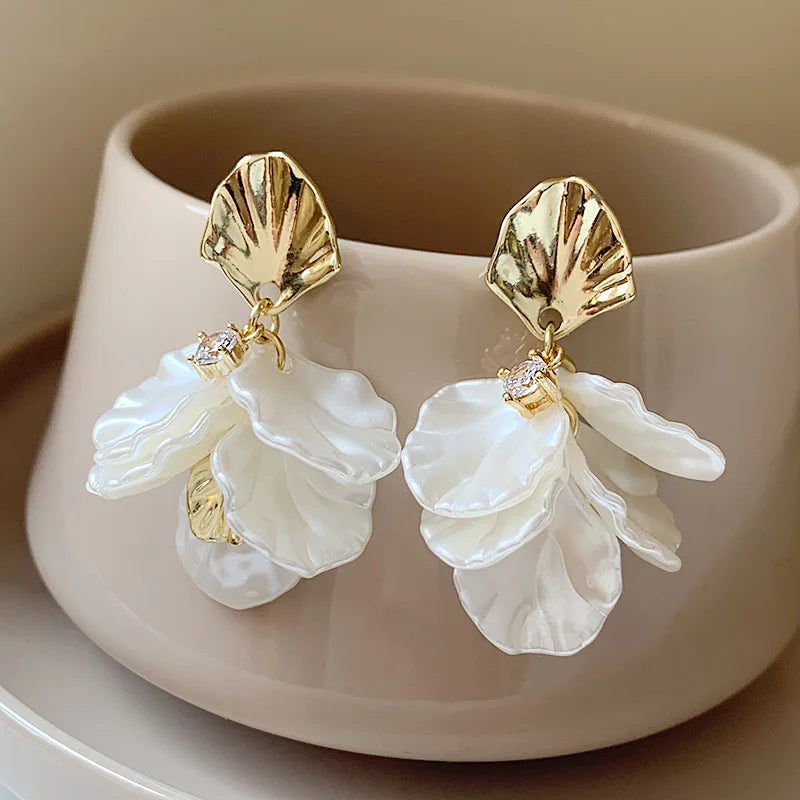 Cross border forest style super fairy temperament sweet handmade design feeling petal earrings factory earrings