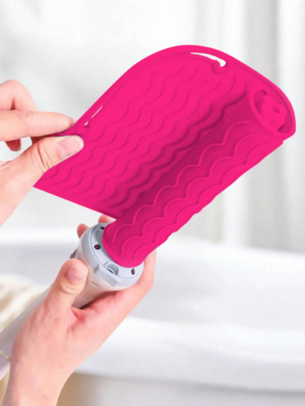 New Plus Size Silicone Heat Resistant Mat Portable Travel Hot Tools Pad Cover for Curling Iron, Flat Iron Hair Straightener