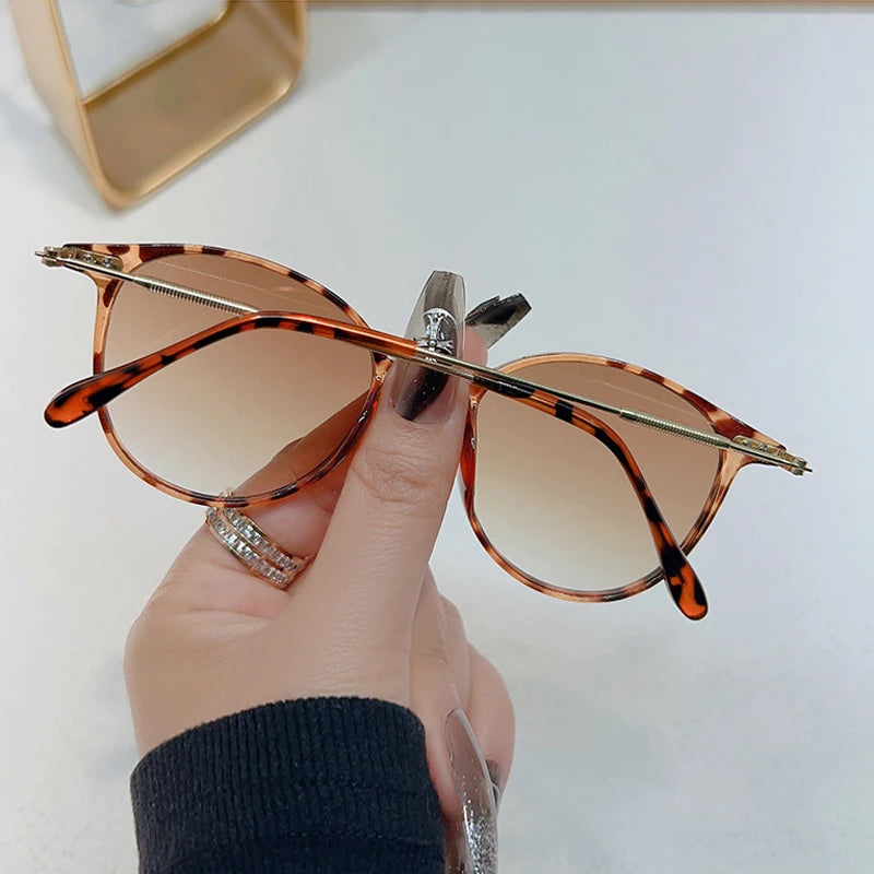 New Round Vintage Sunglasses Women Retro Luxury Designer Sun Glasses For Women's Sunglass Oculos De Sol Shades UV
