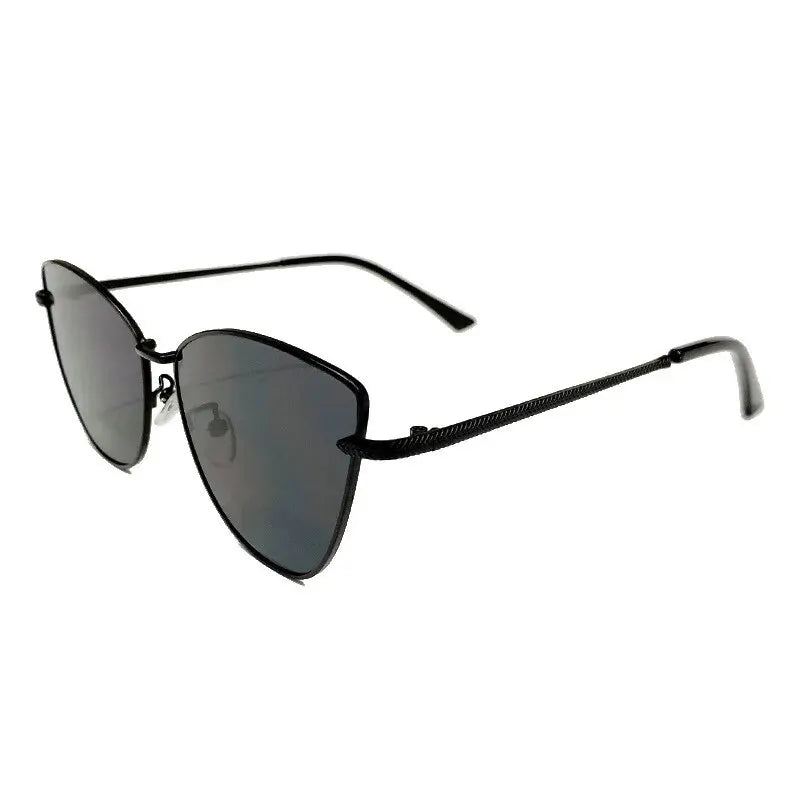 New Retro Metal Small Frame Cat-eye Sunglasses Womean Style European And American Fashion Street Photo Decorative Sungla Uv400