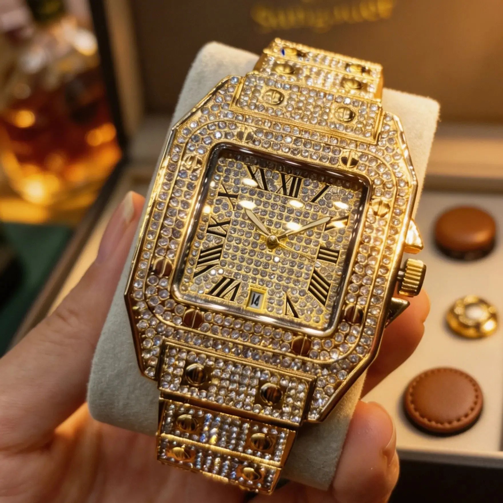 Luxurious Men's Quartz Watch, Fully Diamond-Encrusted with a Square Roman Numeral Dial, Featuring Date Display, Waterproof Design, Hip-Hop Style, Shiny Watch Suitable for Both Formal and Casual Occasions