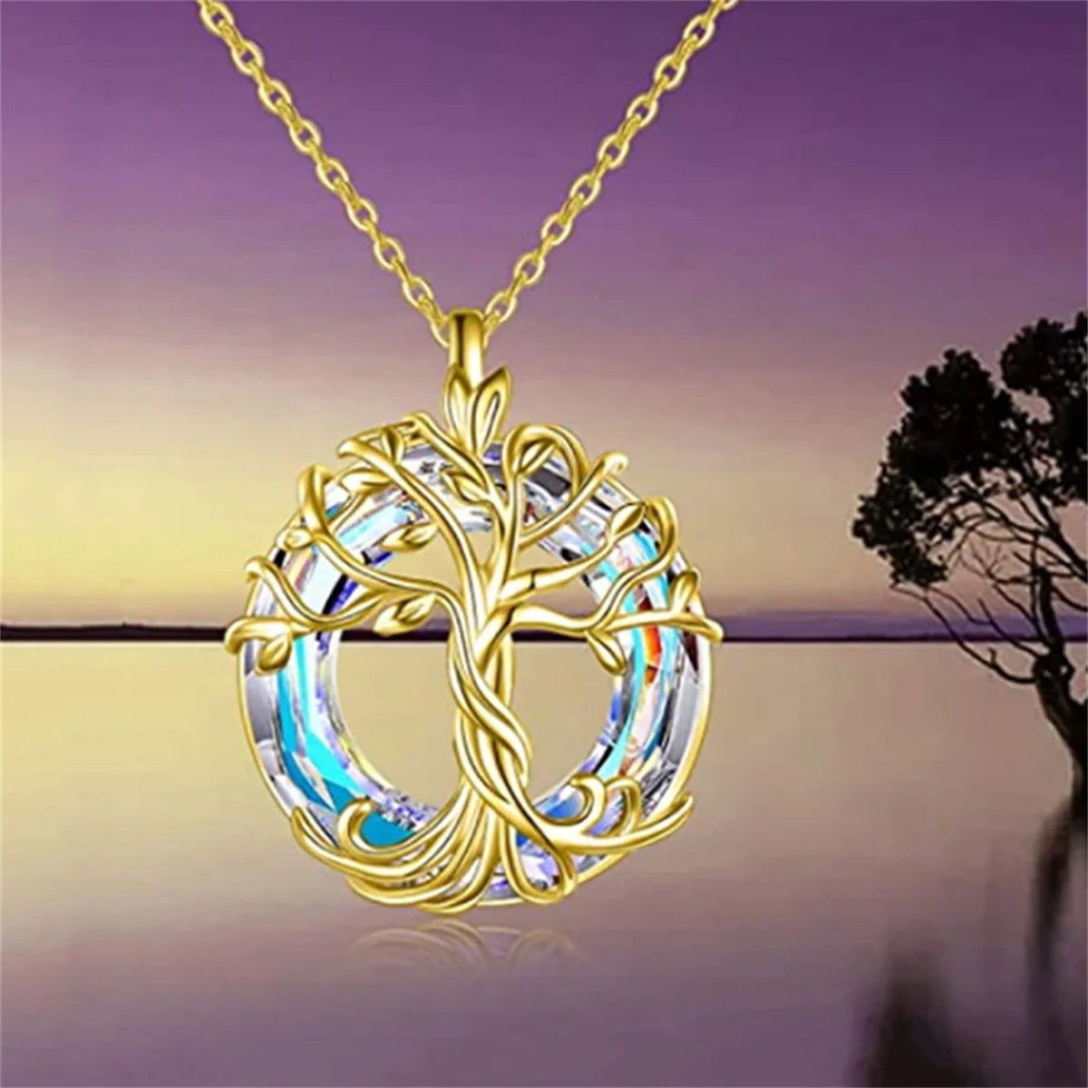Tree of Life Necklace with Circle Crystal Exquisite Family Tree Pendant Design Jewelry Gift for Women Mom Daughter