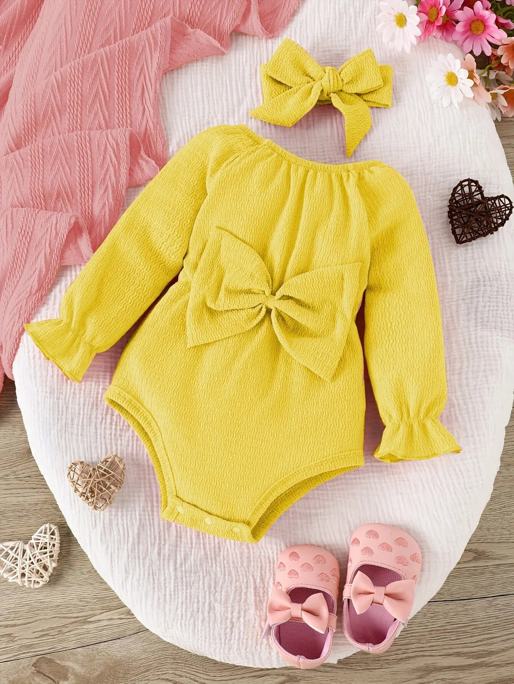 2pieces-Baby Baby Spring and Autumn Cute Fashion Sweet Foreign Style Bow Pink Long Sleeve Onesie + Kerchief Baby Two-piece Set