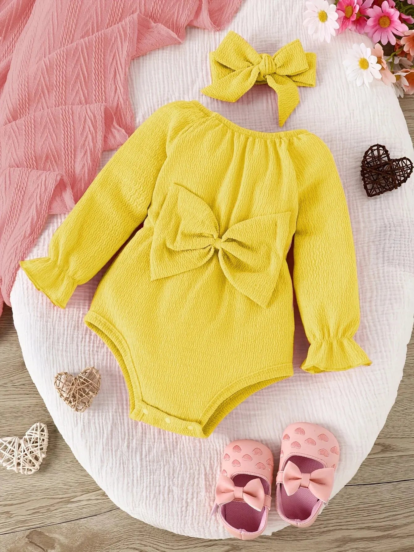2pieces-Baby Baby Spring and Autumn Cute Fashion Sweet Foreign Style Bow Pink Long Sleeve Onesie + Kerchief Baby Two-piece Set