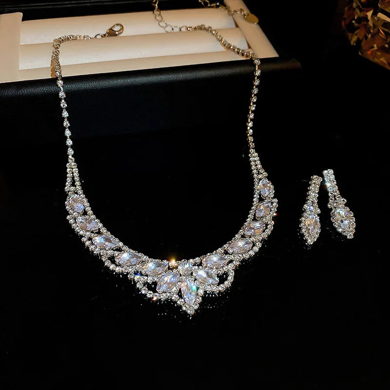 Sparkling Rhinestone Necklace Drop Earrings For Women Geometric Water Droplet Pendant Necklaces Wedding Bride Jewelry Sets