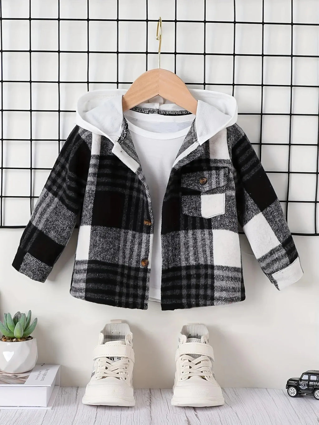 Autumn and Winter English Style Baby Boy Plaid Jacket Outdoor Casual Fashion Foreign Warm New Street Hooded Pocket Coat