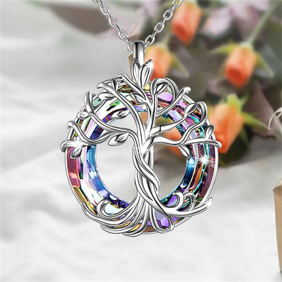 Tree of Life Necklace with Circle Crystal Exquisite Family Tree Pendant Design Jewelry Gift for Women Mom Daughter