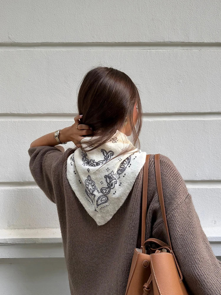 Fashion Printed Knitted Women's Scarf Triangle Shape Soft Breathable Decorative Neck Wrap Chic 2026 Autumn New Daily Ladies Wear