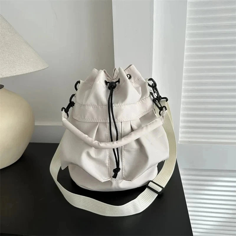Fashionable Crossbody Bags for Women Shoulder Bag Large Capacity Oxford Women Bucket Bag Purse and Handbags