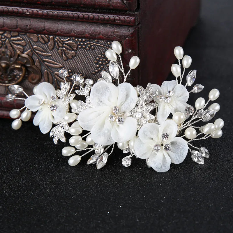 Wedding Crystal Pearls Hair Combs Handmade Hair Jewelry Bridal Headpiece Girls Headdress Women Hairpins Elegant Women Tiara