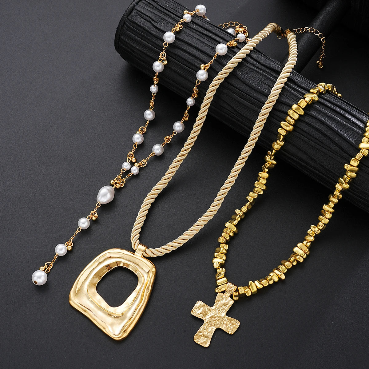 3pcs Exaggerated Irregular Cross Pendant Necklace Set For Women European and American Vintage Pearl Beads Necklace Party Jewelry