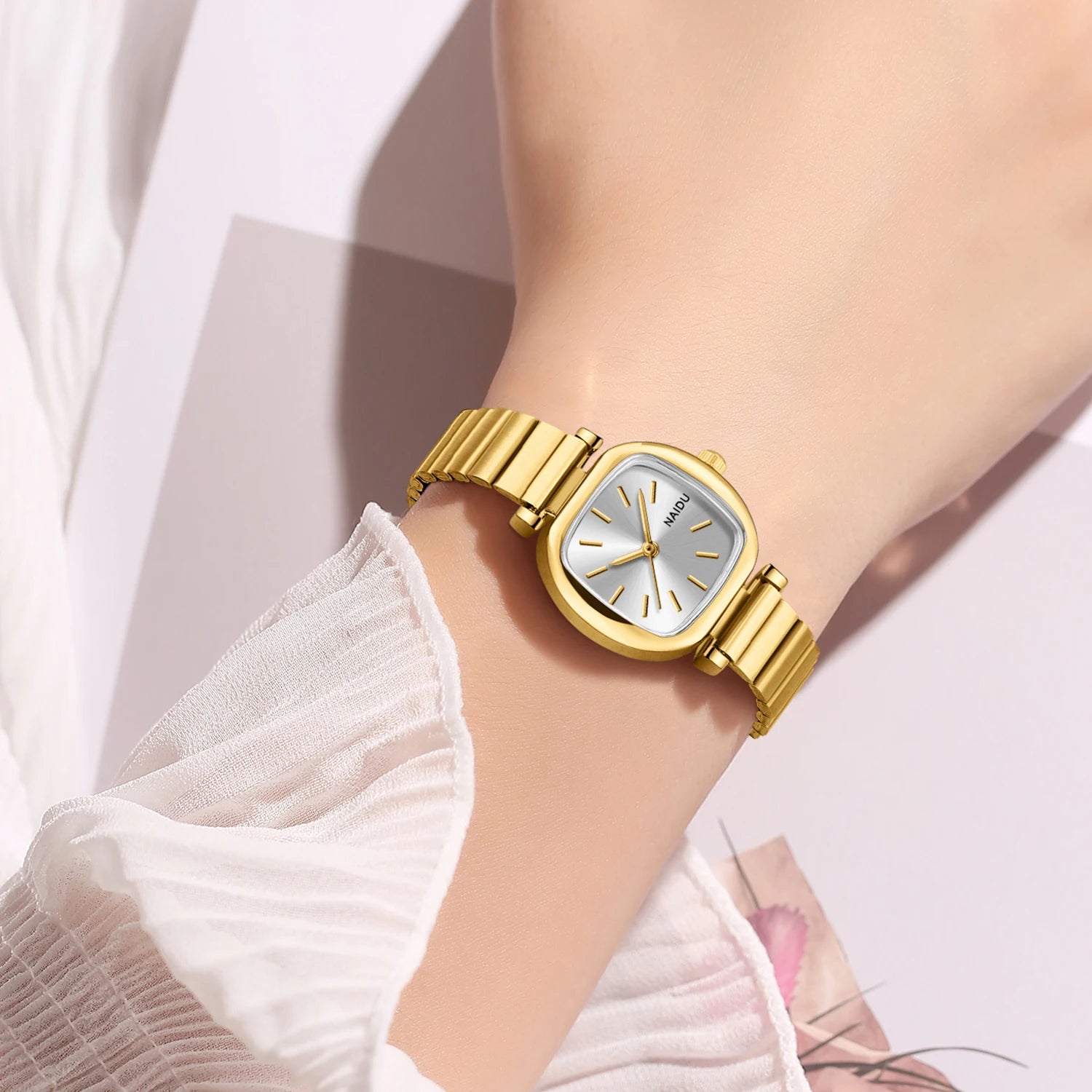 Women's Stainless Steel Strap, Artistic and Versatile Retro Quartz Watch