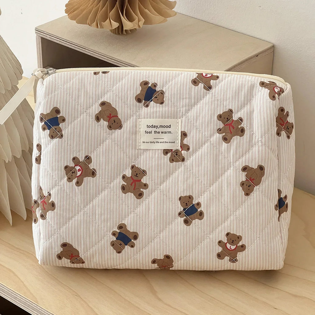 1pc Quilted Bear Cute Makeup Bag Floral Cosmetic Bag Women Girl Travel Toiletry Bag Organizer Cotton Makeup Brushes Storage Case