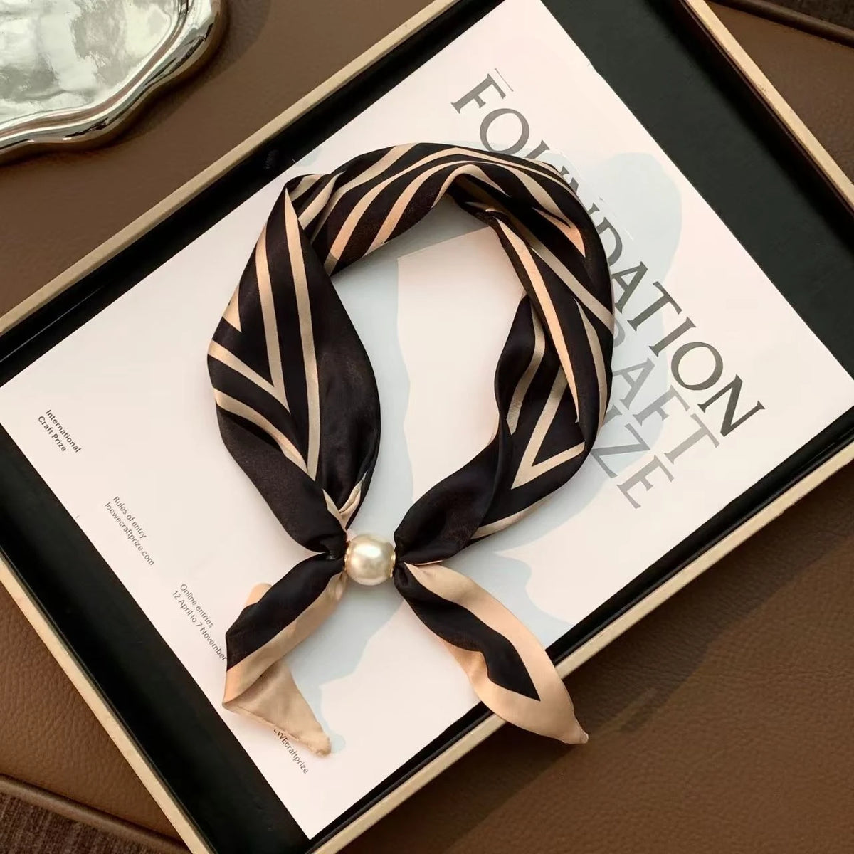 Korean Style Elegant Pearl Magnetic Scarf Women Summer Versatile Breathable Neckerchief Fashion Accessory Neck Wrap Scarves