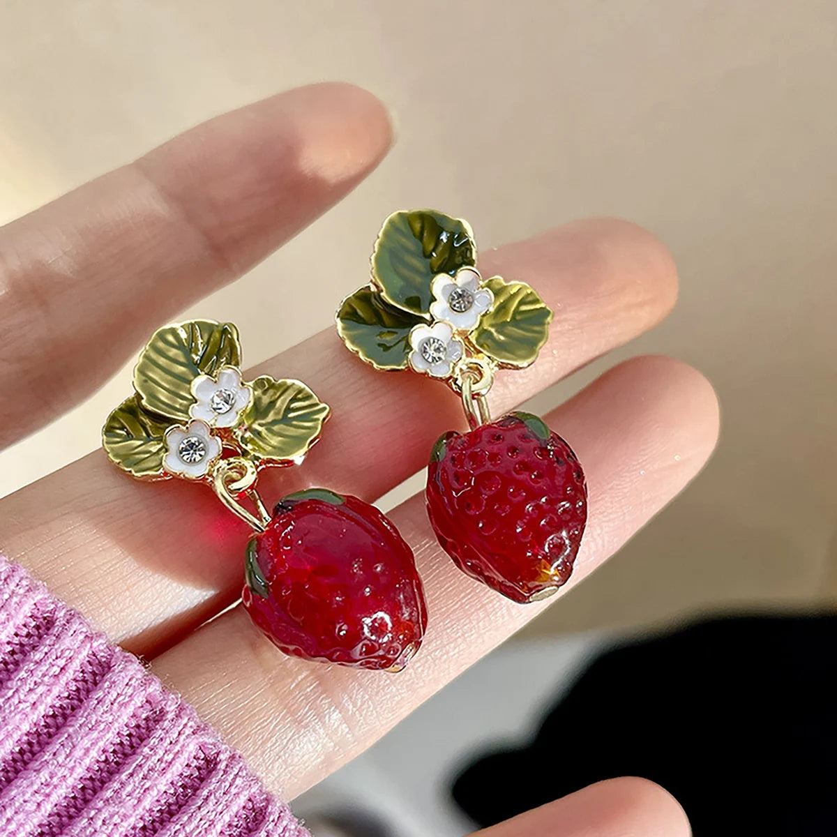 Amazon's new cross-border cute oil drop strawberry imitation pearl tassel earrings with personalized strawberry earrings
