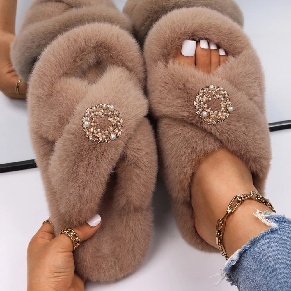 Women Furry Fur Slippers Soft Faux Fur Slides Ladies Plush House Slippers Cross Strap Open Toe Flat Sandals Fluffy Warm Shoes