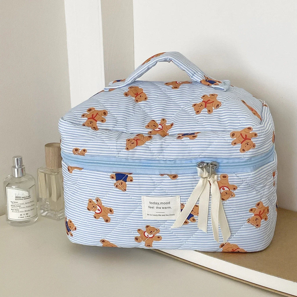 1pc Quilted Bear Cute Makeup Bag Floral Cosmetic Bag Women Girl Travel Toiletry Bag Organizer Cotton Makeup Brushes Storage Case
