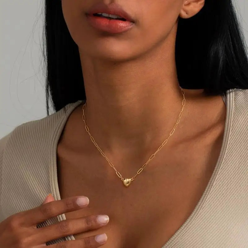 Magnetic Heart Necklaces for Women 18K Gold Plated Stainless Steel Heart Necklace Paperclip Chain Pendant Necklace Jewelry Gift