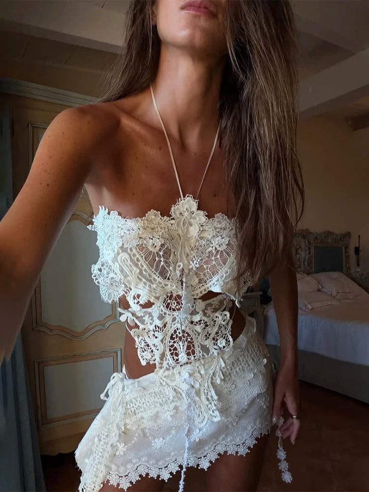 Women Openwork Short Lace Stylish Ruffled mini Dress Halter Neck See-Through Floral Lace Suitable Vacation Nightclub Wear