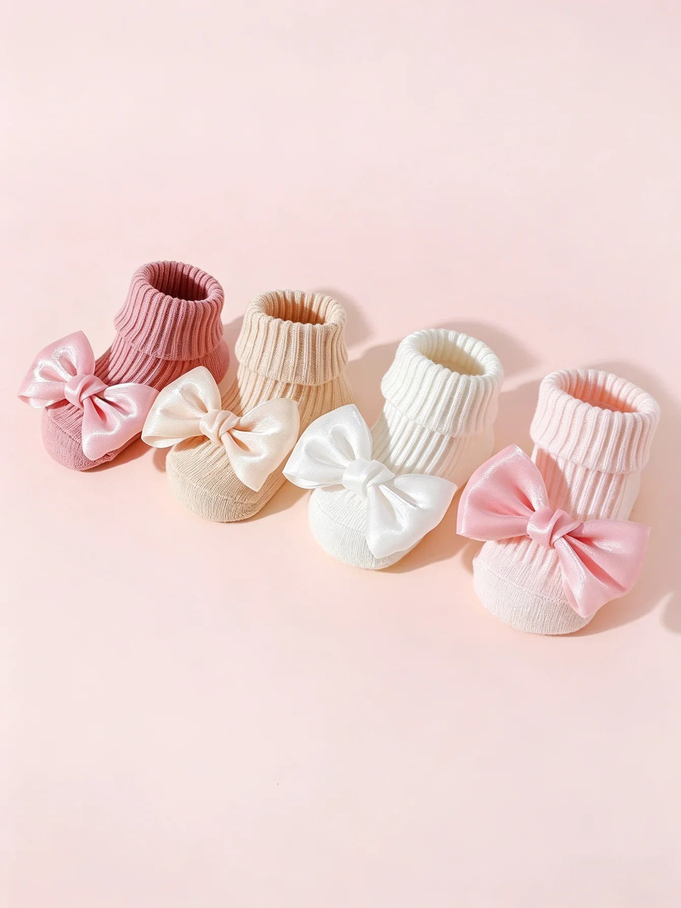 4 Pairs of Baby Girls' Socks Cotton Soft Bow Ankle Socks Anti-Slip Glue Grip Infant Toddler Socks are Suitable for Newborn Aged 0-24 Months Cute Soft and Comfortable for Baby Girl 's First Walkers Daily Wear Gift