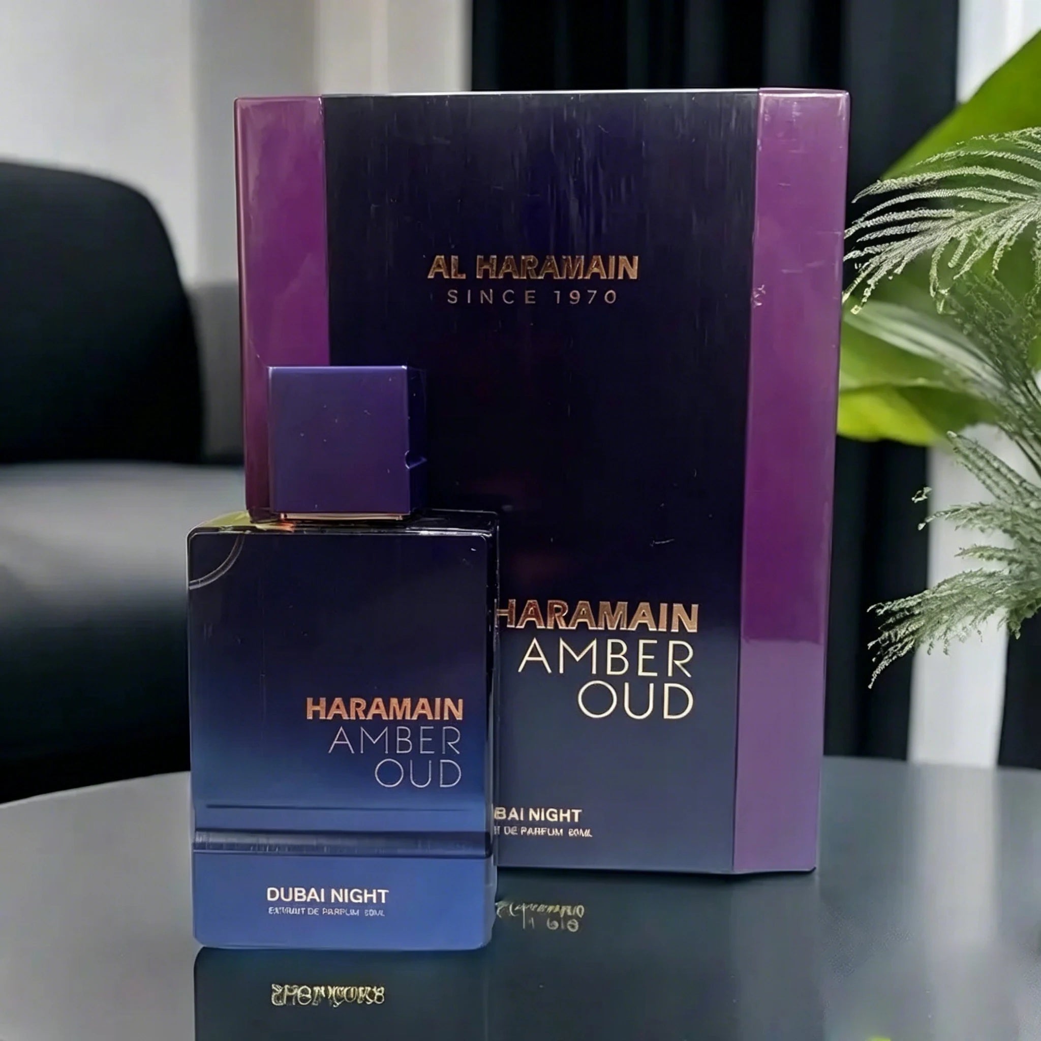 Al Haramain Amber Oud , The deep purple bottle captures the Dubai night sky, with saffron and amber interweaving warmth, ebony and sandalwood blending mysteriously, creating the luxurious and elegant night fragrance of the de