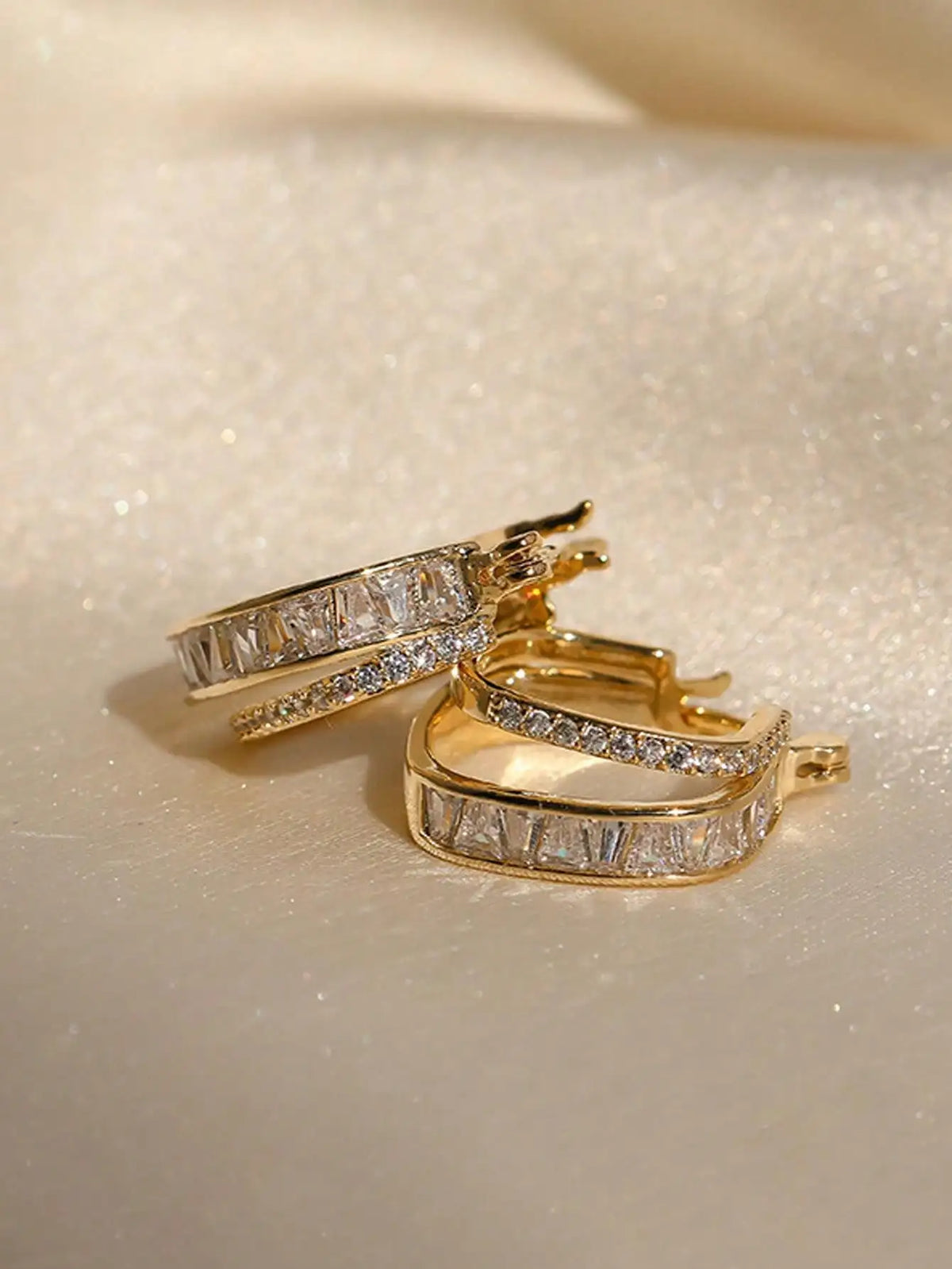 1 Pair Of Fashion Temperament Gold Cubic Zirconia Geometric Square Earrings Simple Versatile Casual Ladies Elegant Design Party Earrings Jewelry
