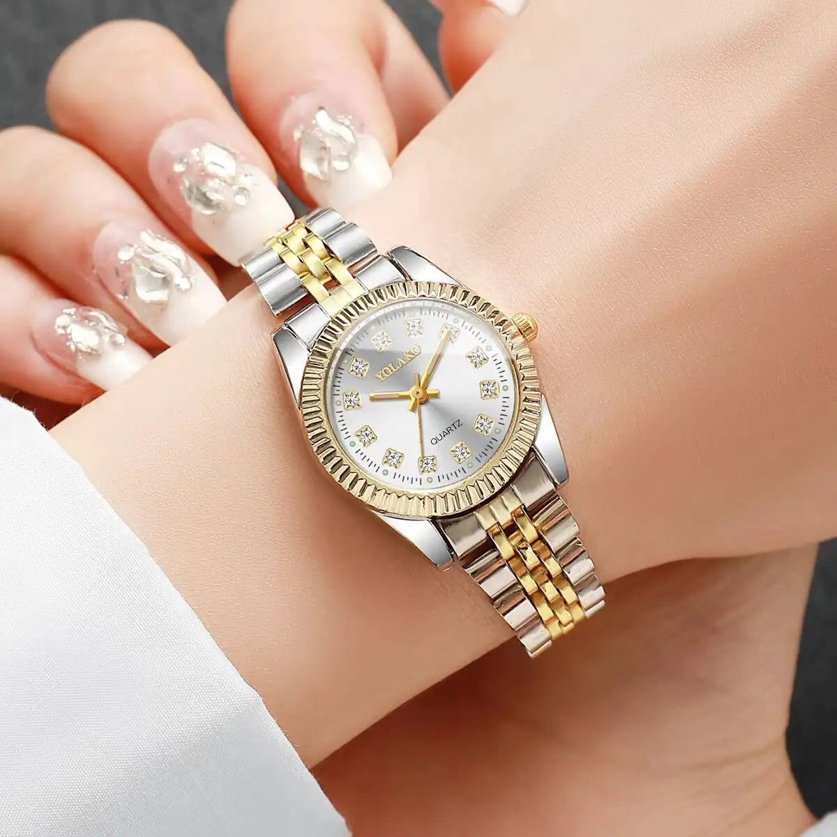 Luxury Rhinestone Women Watches Stainless Steel Band Quartz Wristwatch Clock Gift Relogio Feminino（Without Box）