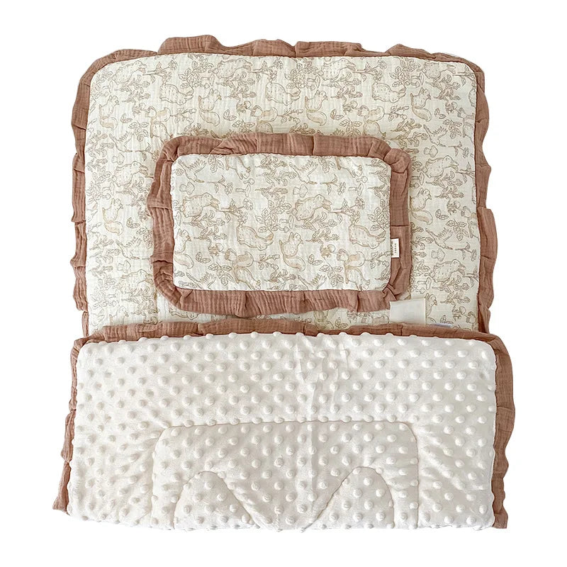 INS Winter Cartoon Print Beanie Velvet Mattress Maternity Room Mat Breathable and Comfortable Newborn Baby Sleeping with Pillow
