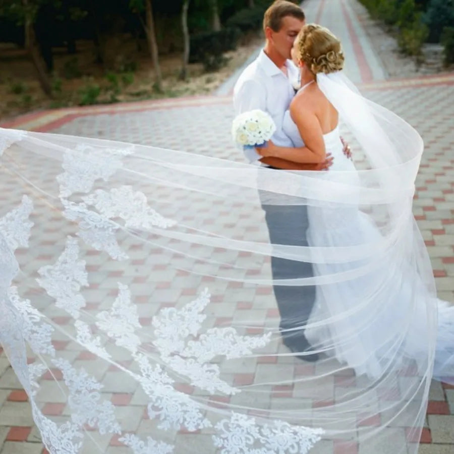 Single Layer Wedding Bridal Veil  Embroidery Lace Edge Bride Supplies 3m with Comb