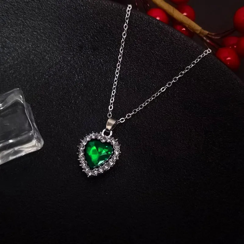 Exquisite Luxury OL Rhinestone Crystal Heart Pendants Necklaces for Women Party Jewelry Gifts