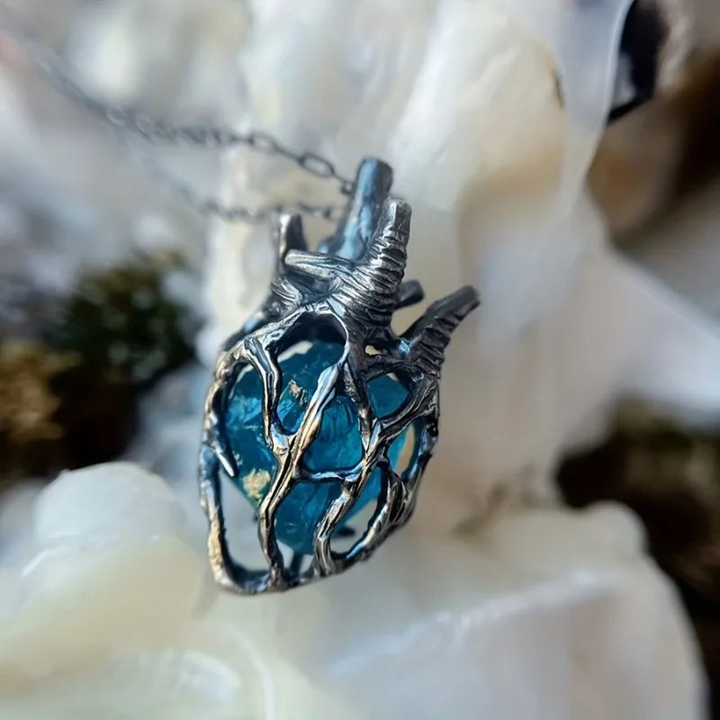 Geometric Three-dimensional Heart Inlaid with Red Synthetic Zirconia Pendant Necklace for Both Men and Women Daily Wear Jewelry