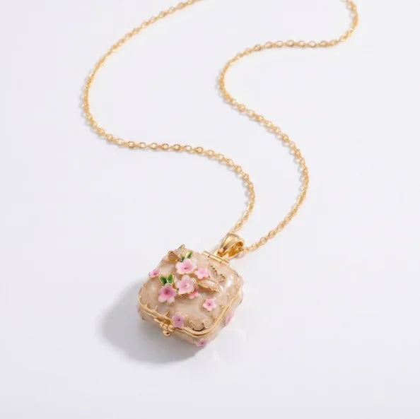 Fairy Tale Gingerbread House Necklace Open and Close Pendant Necklace Women Girls Enamel House Girl Necklace Jewelry Accessory