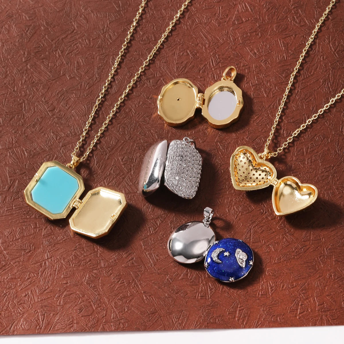 Vintage Enamel Heart Photo Locket Pendant Necklace for Women Minimalist Luxurious Non-Fading Stainless Steel Jewelry Accessory