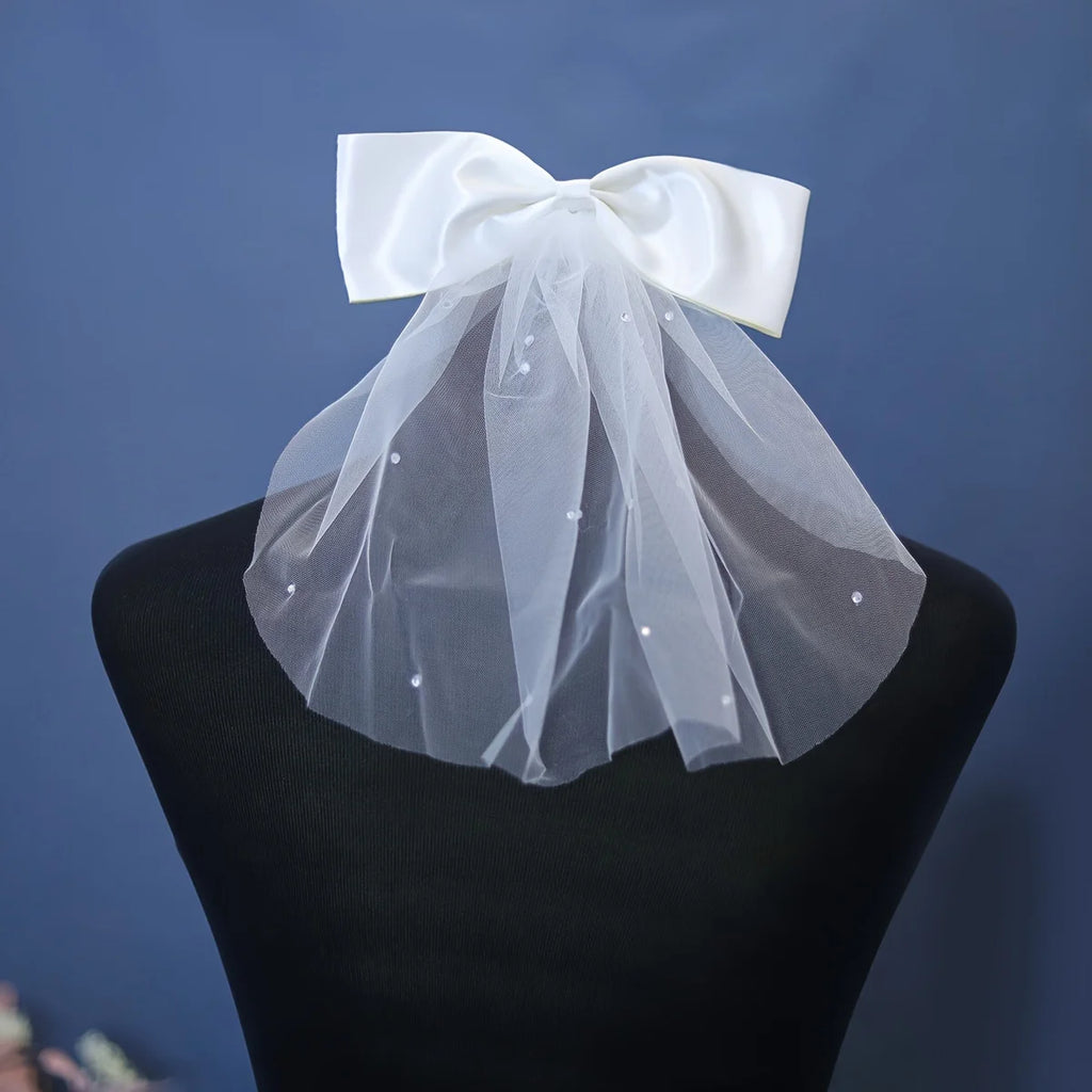 Elegant Bridal Wedding Headdress Double Layer Mesh Tulle White Color Women Short Wedding Veil with Clip Ribbon Bride Headpiece