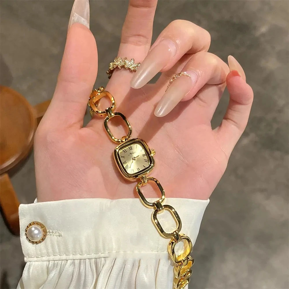 GEDI Women's Watch Fashion Gold Hollow Strap Quartz Niche Light Luxury Vintage Casual Square Dial Female Wrist Watch Gifts