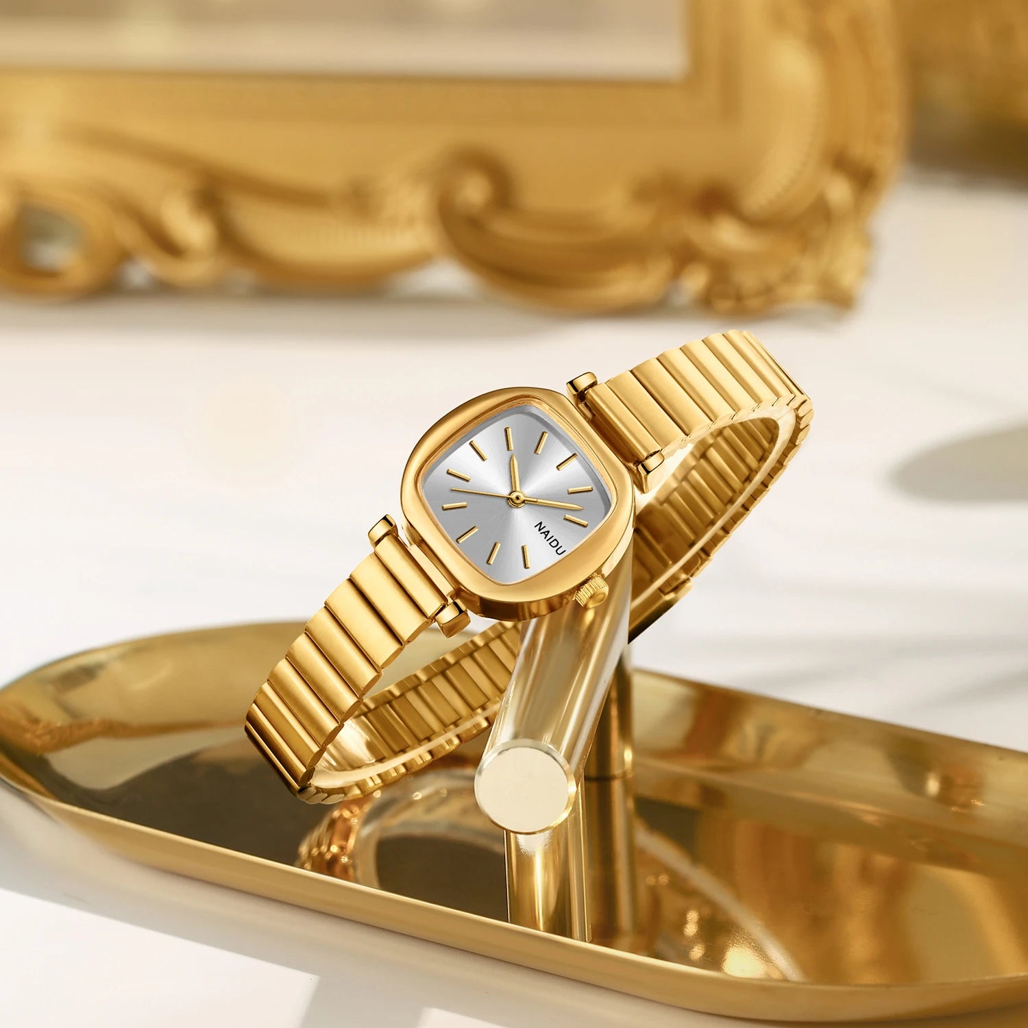 Women's Stainless Steel Strap, Artistic and Versatile Retro Quartz Watch