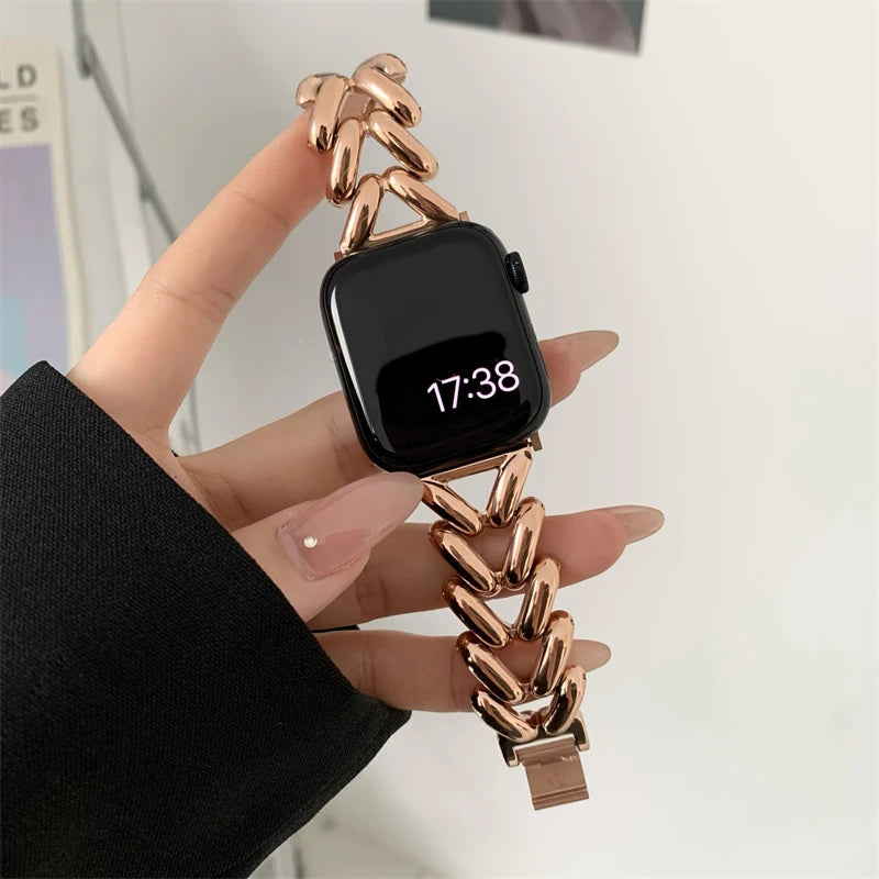 Luxury Love Heart Metal Bracelet For Apple Watch Ultra 49 42 40mm 44 41mm 45mm Band For iWatch 8 7 6 SE 4 5 2 3 Women Girl Strap