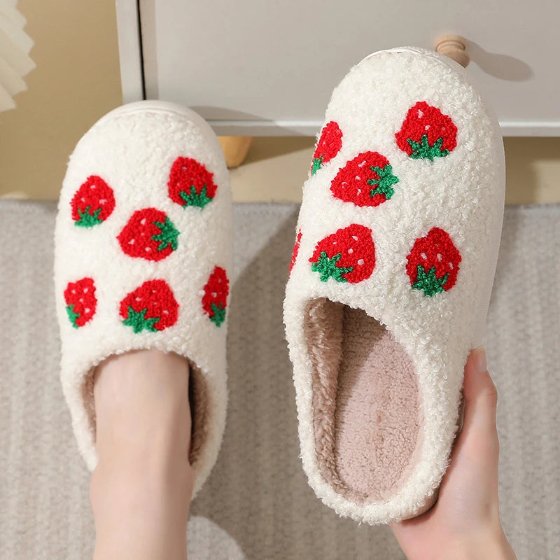 Strawberries Couple Cotton Slippers Home Indoor Cartoon Platform Slides Ladies 2025 Designer Warm Comfortable Winter Shoes Women
