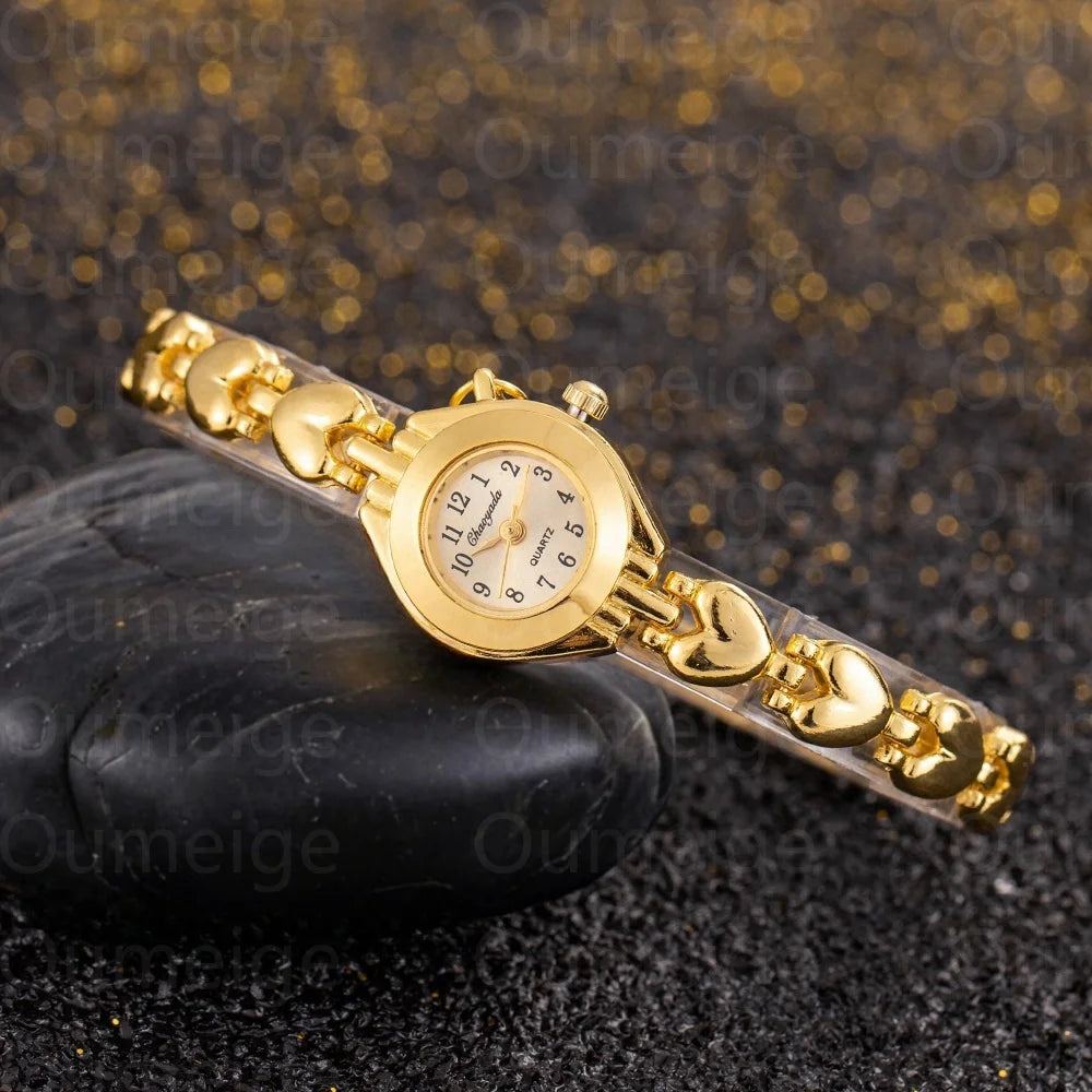 Luxury Women's Watch Fashion Golden Love Heart Bracelet Quartz Wristwatch for Woman Elegant Small Dial Ladies Watch Clock Gift
