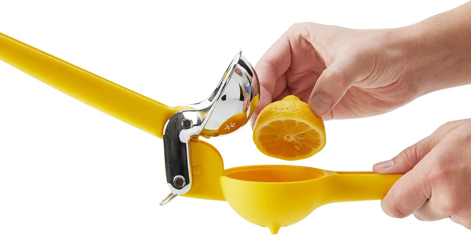 Handheld Citrus Juicer for Lemon and Lime, Easy Squeeze Manual Juicer with Dual-Gear Mechanism, Compact Kitchen Tool for Fresh Juice, Yellow