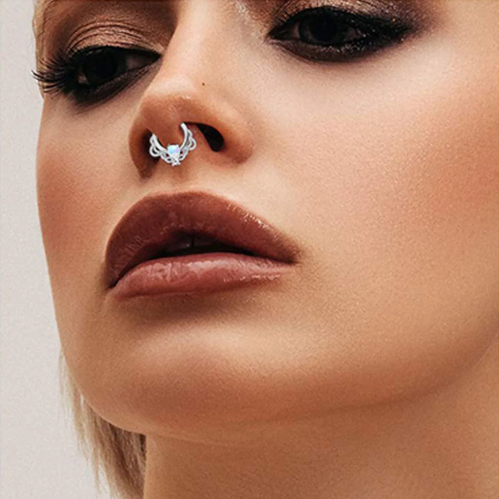 Single Synthetic Opal Clip for Women, Non-Piercing Rack Ring, 1 Piece