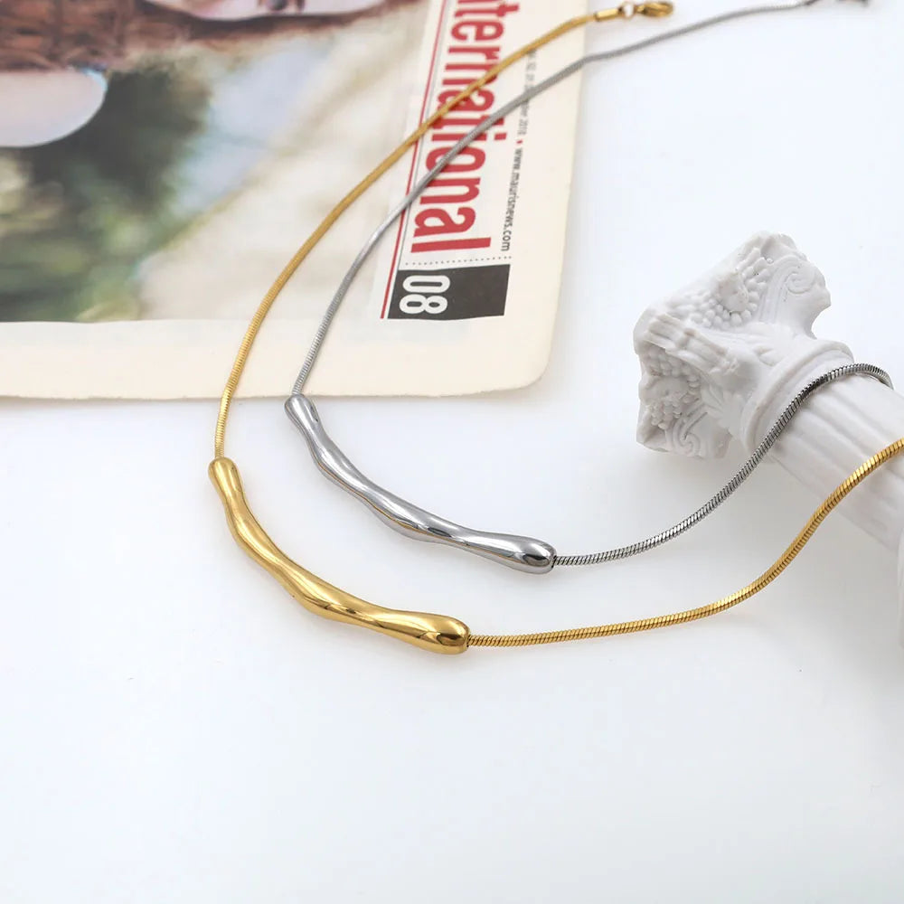ZAKOL European and American Fashion Stainless Steel Gold Color Collar Bone Chain for Women Fashion Short Necklaces Jewelry