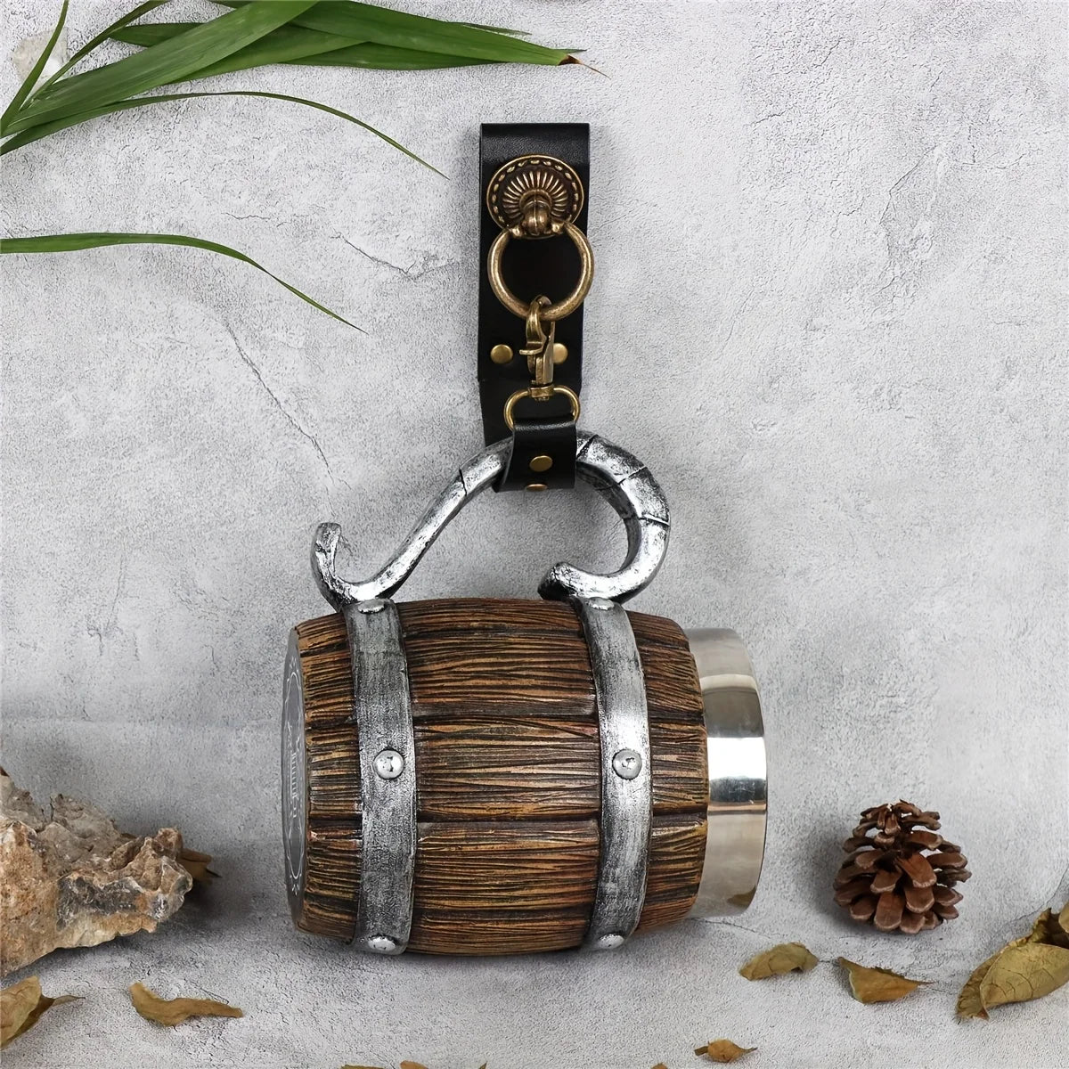 Medieval Steampunk Belt Mug Hanger, Viking Knight Cup Strap Holder with Metal Finish and Keyring Clasp, for Cosplay