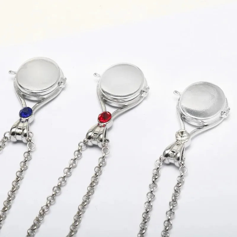 H2O Shell Women's Jewelry Gift Cosplay Props Decoration Fashionable H2O Mermaid Openable and Closable Pendant Necklace Creative