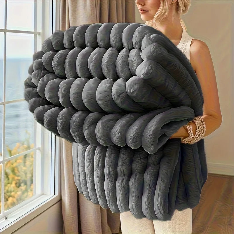 ROSEKIND Blankets 3 Size for Bed, 300GSM Soft & Warm Fleece Blanket, Decorative and Giftable Striped Blankets for Adult
