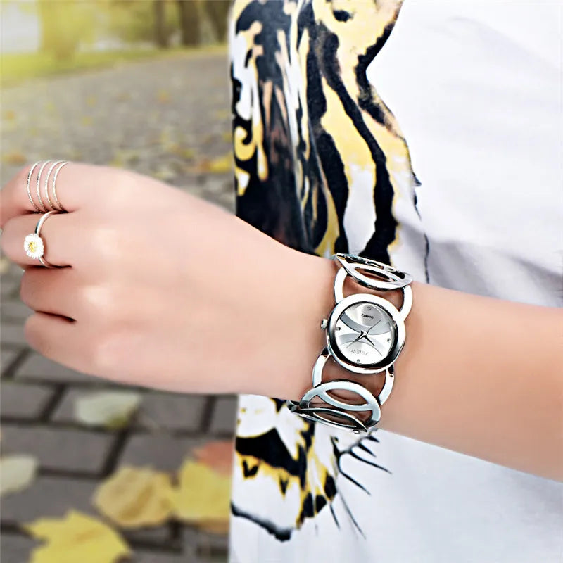 Women Big Brand Original XINEW 6438 Watches Ladies Casual Golden Luxury Quartz Bracelets Watch Relogios Feminino Fashions 2024