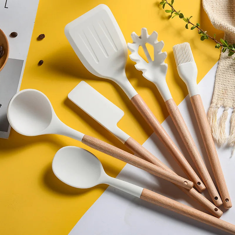 White Silicone Wooden Handle Soup Spoon Spatula Brush Scraper Pasta Egg Beater Non-stick Kitchen Cooking Tools Kitchenware
