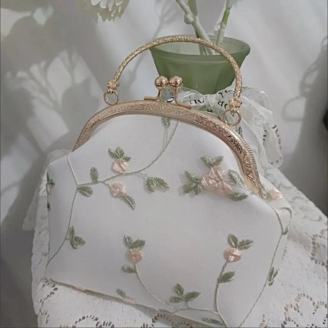 Vintage Embroidery Lace Flowers Shell Lock Purses for Women Wedding Bag Small Chain Women Shoulder Crossbody Bag Fringe Bags