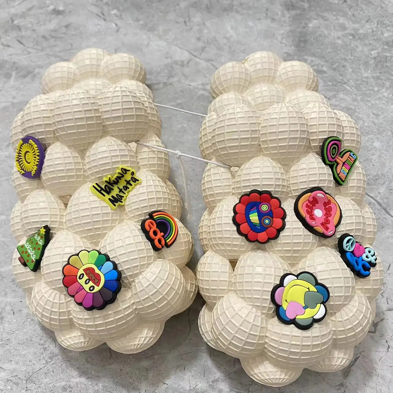 Unisex Summer Slides For Women Outdoor Close Toe Slippers Bubble Massage Litchi Sandals Brand Fashion Designer Sandals Men Clogs